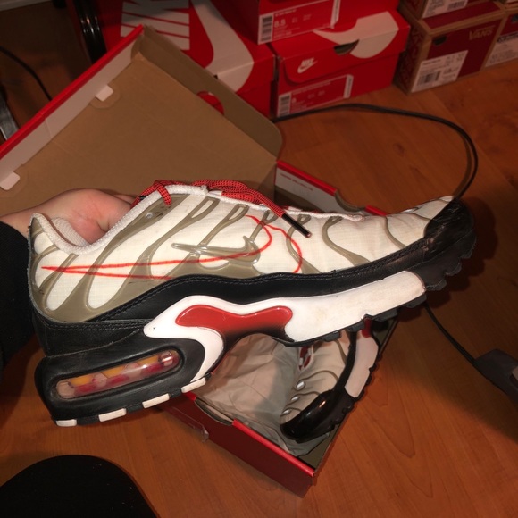 Air Max Plus. vapormax - Picture 3 of 5